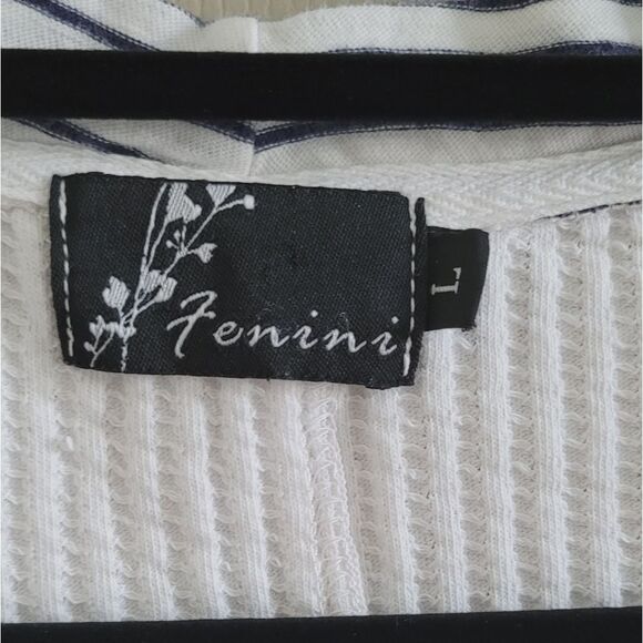 FENINI White Striped V-Neck Top - Picture 7 of 12